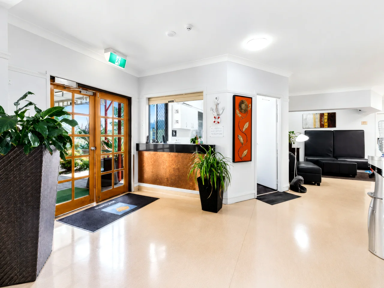 Reception desk