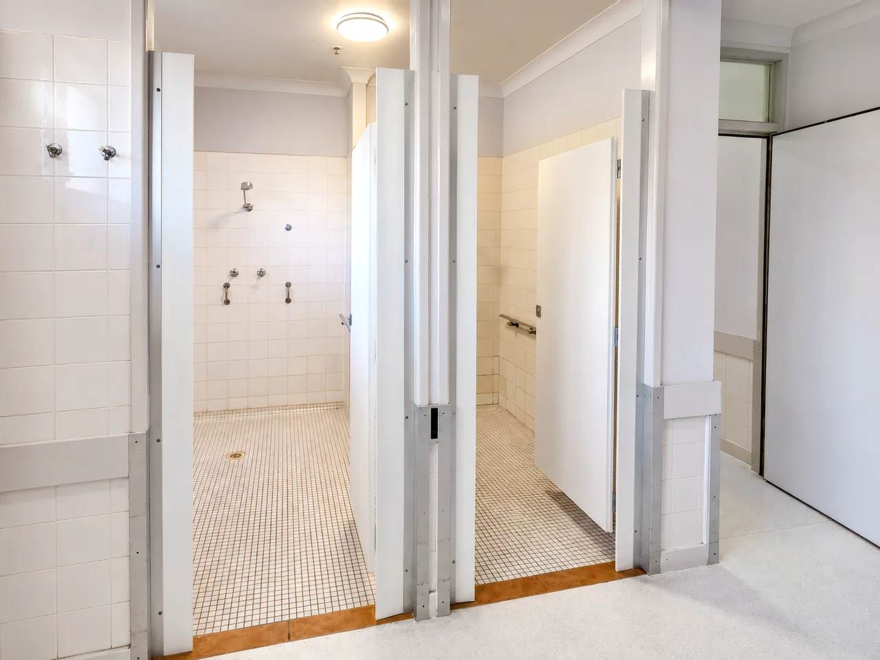 Standard Single Room — view 6